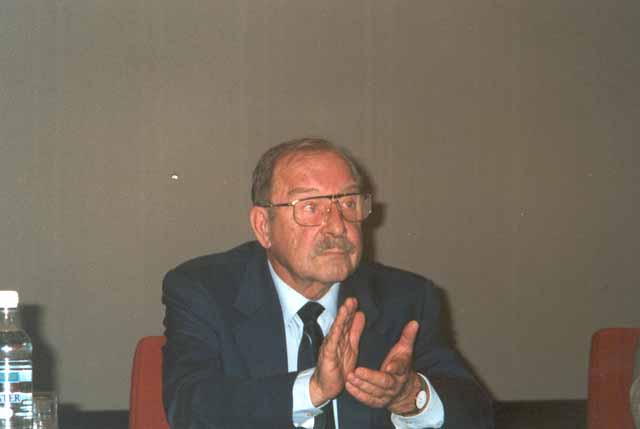 DE2002_15