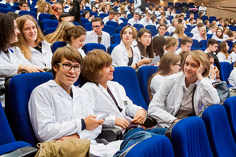 Поздравляем Ректора МГМСУ им. Евдокимова Янушевича О.О., профессорско ...